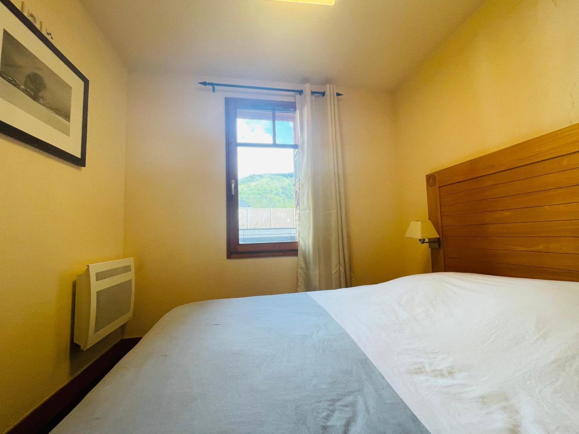 Appartements Avec Piscine Interieure Sauna Parking Etage 1 Au Centre Du Village Dans Residence Cami Real سانت لاري سولون المظهر الخارجي الصورة